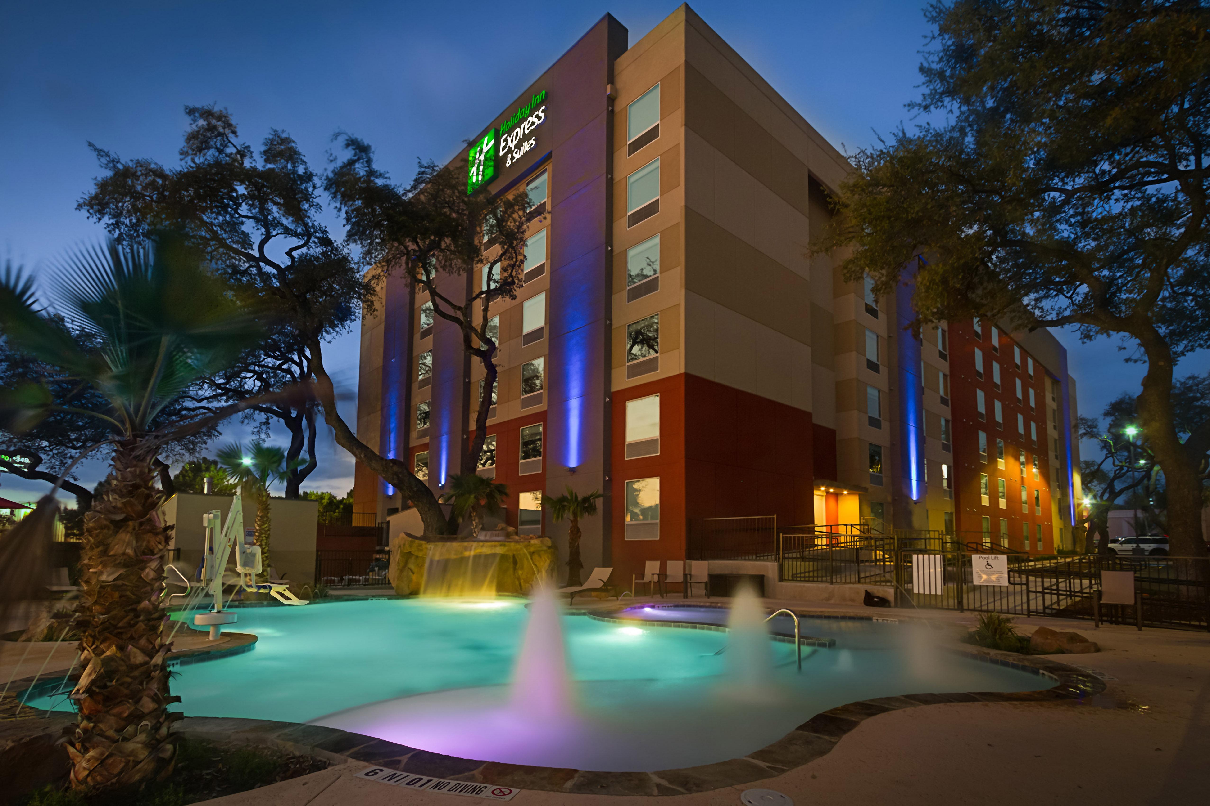 Holiday Inn Express & Suites San Antonio Medical - Six Flags By Ihg Kültér fotó